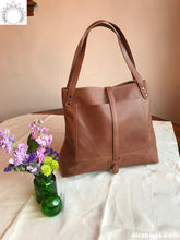 Shoulder Tote